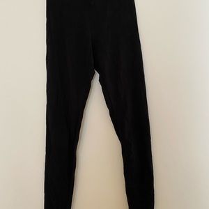 Black leggings